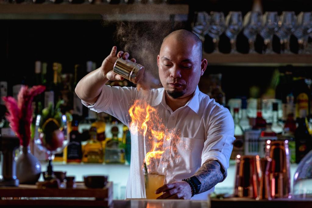 Holiday Inn & Suites - Dubai Science Park by IHG - Resim 20