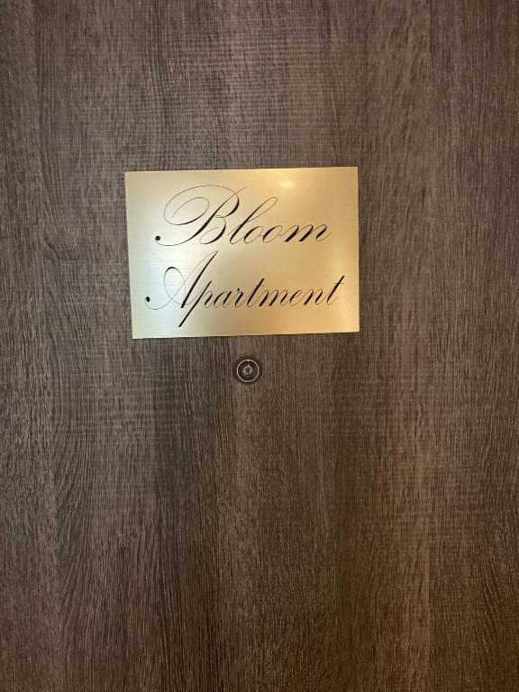 Certifikát, hodnocení, plakát nebo jiný dokument vystavený v ubytování Bloom Apartment