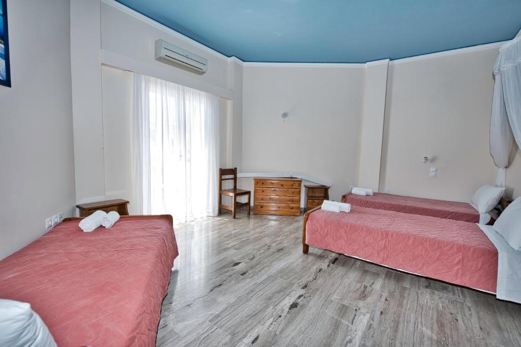 Zdjęcie z galerii obiektu Villa Nikos Karamolegkos Kamari w mieście Kamari