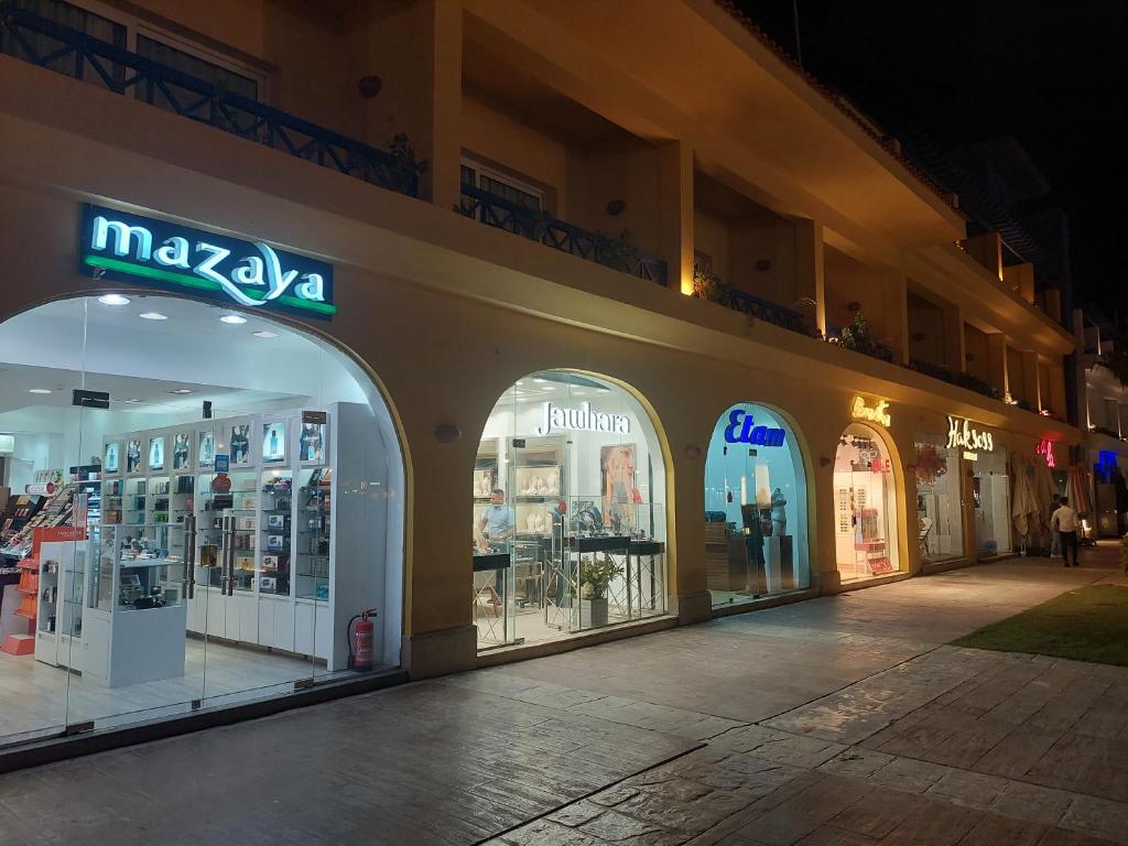 Fotografie z fotogalerie ubytování فندق بورتو مارينا - غرفة فندقية بخدمة فندقية v destinaci El Alamein