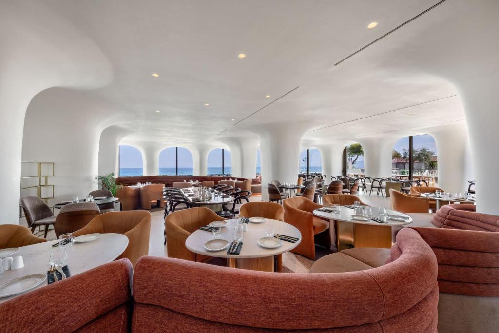 Posedenie v ubytovaní Isla Brown Corinthia Resort & Spa, Curio Collection by Hilton