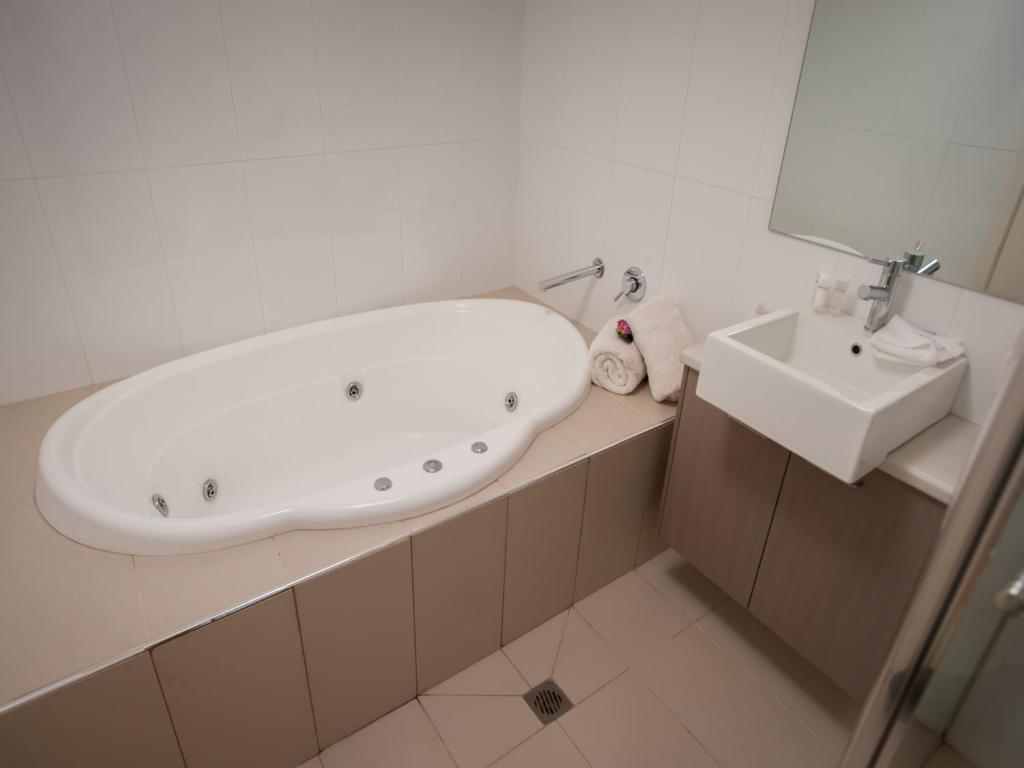 Great Ocean Road Resort - Suite Con Bagno Spa