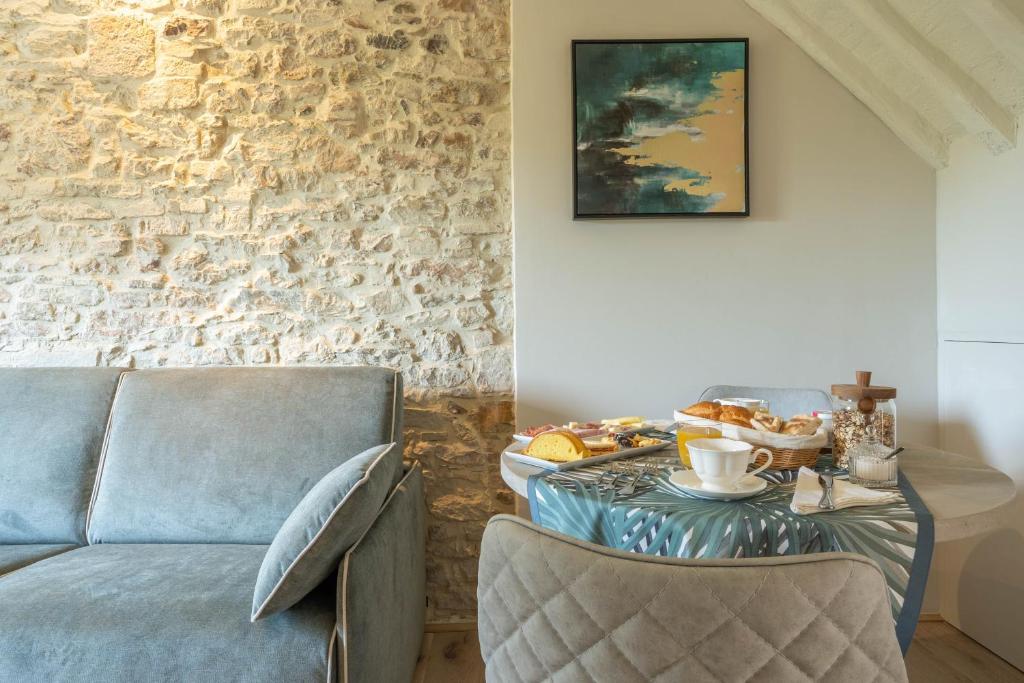 Posezení v ubytování Forma Your Boutique Suite