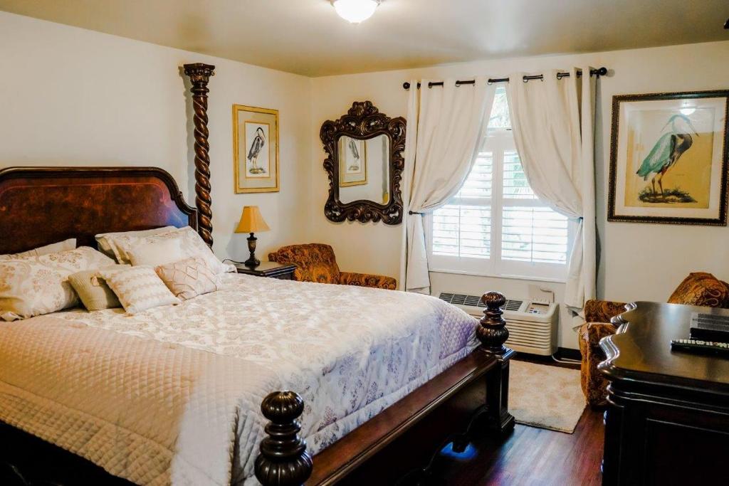 Llit o llits en una habitació de Beautiful Beginnings at Bayside