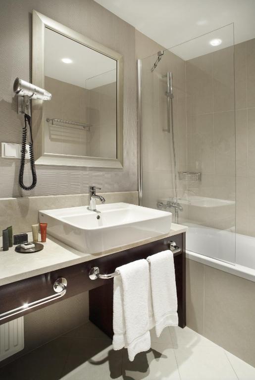 The Hotel Fitzgerald - Resim 19