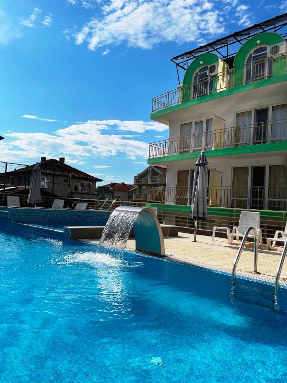 Bazén v ubytování Hotel Onyx nebo v jeho okolí