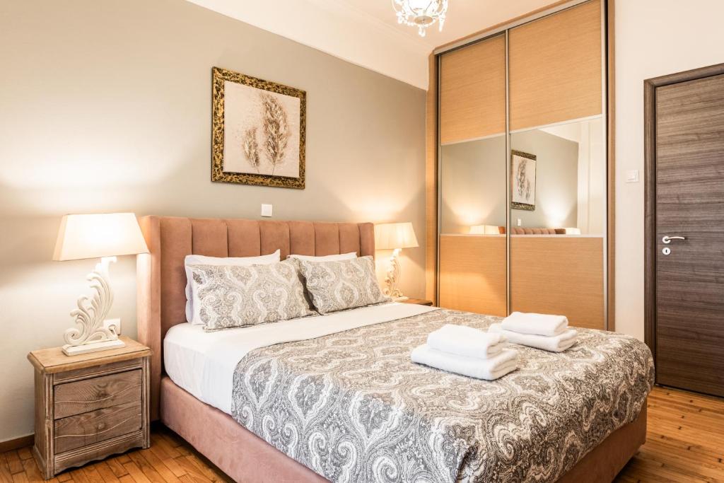 Nicholas Point Apartments and Rooms - Appartement Met Balkon