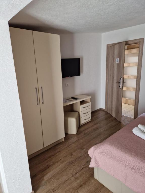 Apartments Petrović, Makarska (Macarsca) – Prezzi aggiornati per il 2023