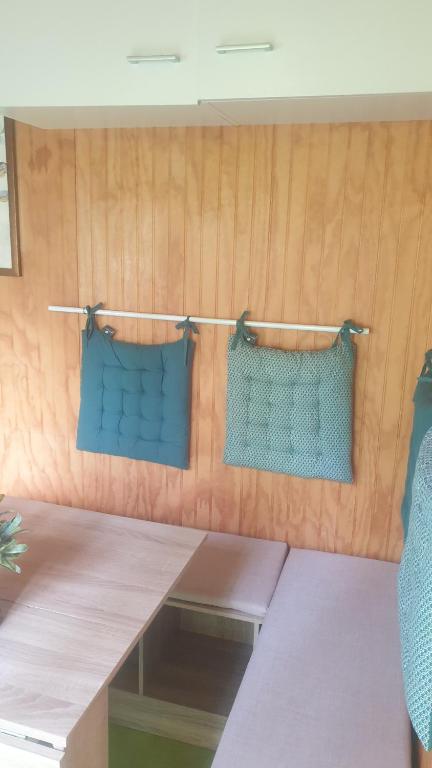Posteľ alebo postele v izbe v ubytovaní Logement insolite au cœur de l'Auvergne