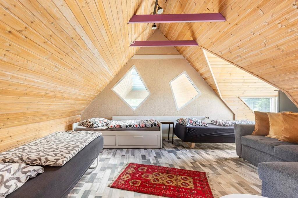 Et sittehjørne på Trandafir Guesthouse