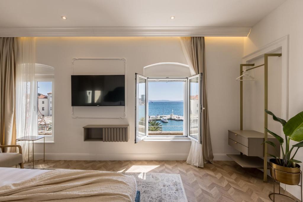 Apartamento Seafront luxury room Manda, with balcony (Croacia Split ...