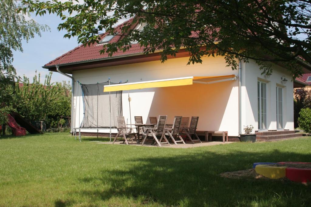 Zahrada ubytování Holiday Home Prague Pruhonice