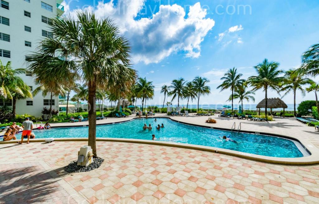 The Tides apartment Go Holiday Home 5th floor, Hollywood (updated