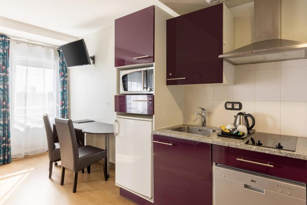 Best Western Hotel & SPA Pau Lescar Aeroport - Appartement Met Queensize Bed