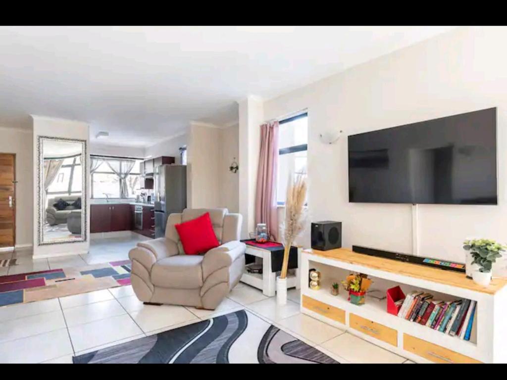 Home away from home-2 bedroom & 2 bathrooms apartment - Appartement De Deux Chambres