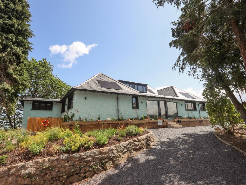 Ynys Faelog, Menai Bridge (updated prices 2024)