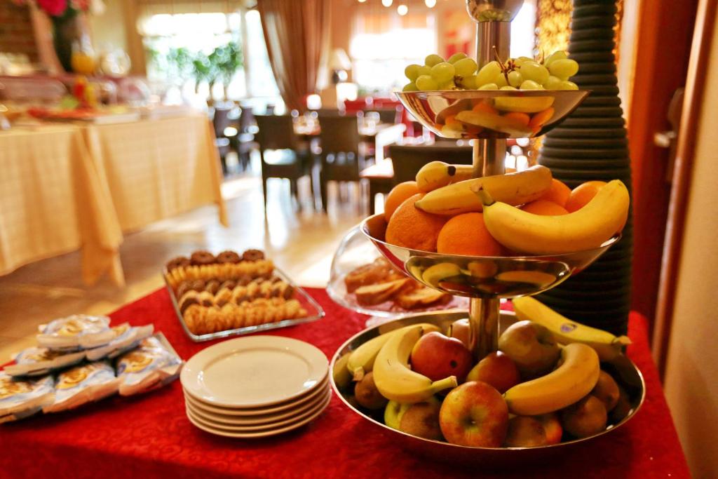 City Hotel Nitra with free parking - Resim 28