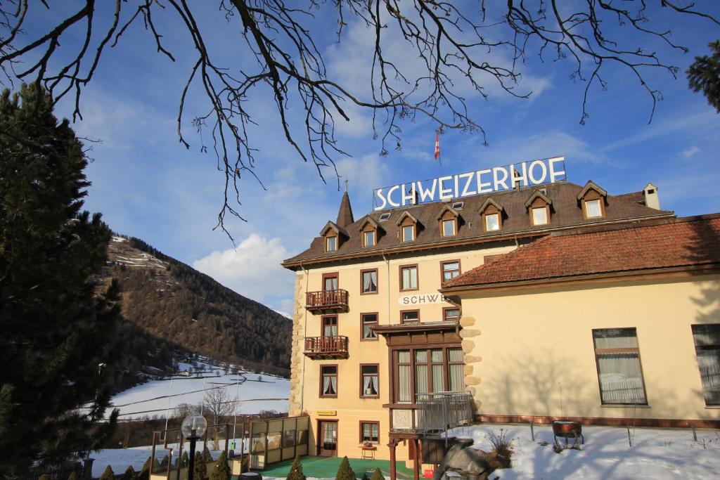 Nespecifikovaný výhled na hory nebo výhled na hory při pohledu z hotelu