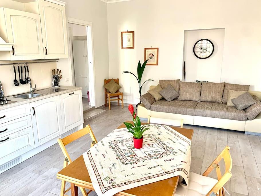Gallery image of Roseto Beach Entire Apartment in Roseto degli Abruzzi