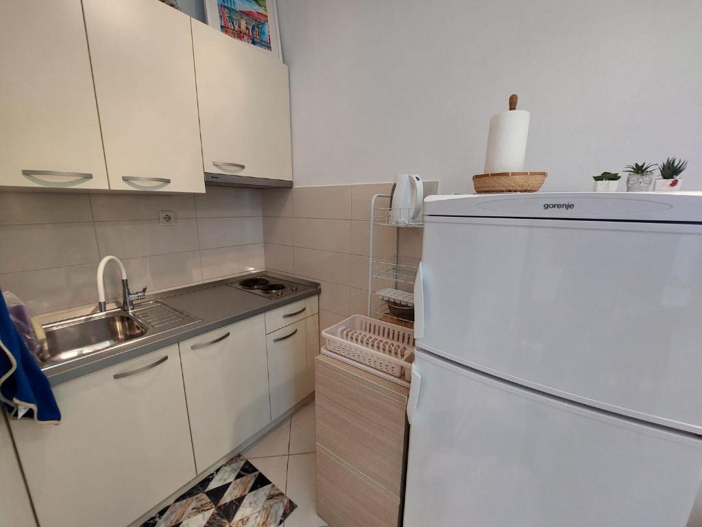 Kuchyň nebo kuchyňský kout v ubytování Villa Sunshine Baum