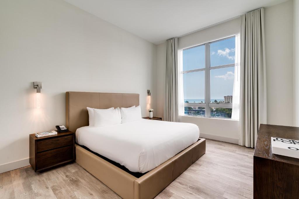 Costa Hollywood Beach Resort - An All Suite Hotel - One Bedroom Suite King With Water View