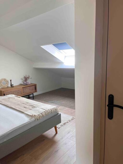 Postel nebo postele na pokoji v ubytování Casa Mariuccia au coeur du village ALGAJOLA