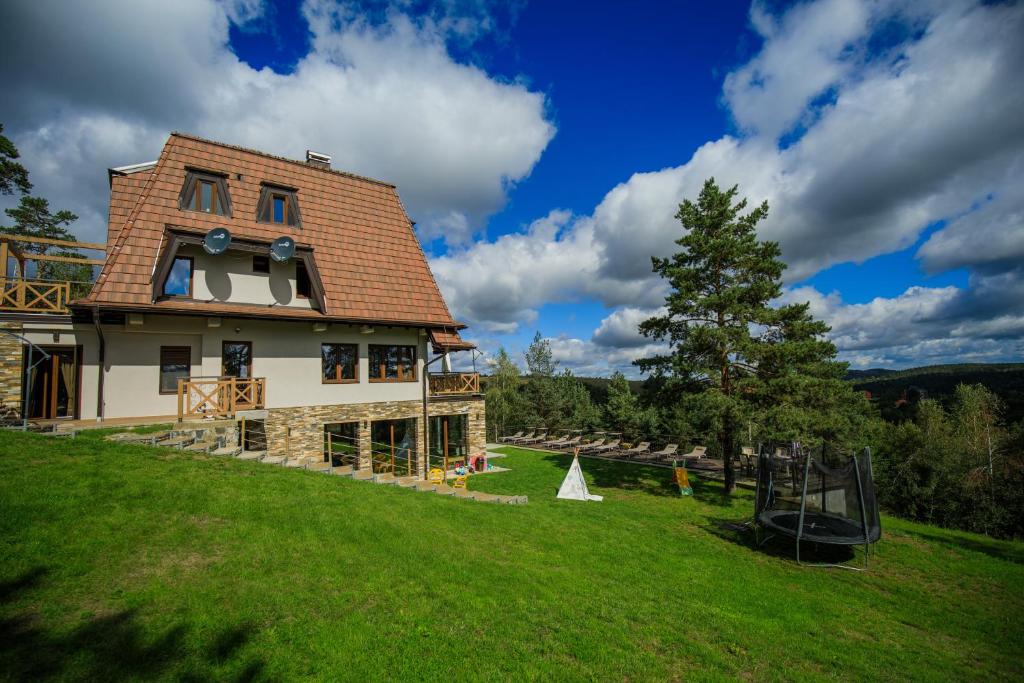 Zahrada ubytování KATUN Apartmani & SPA