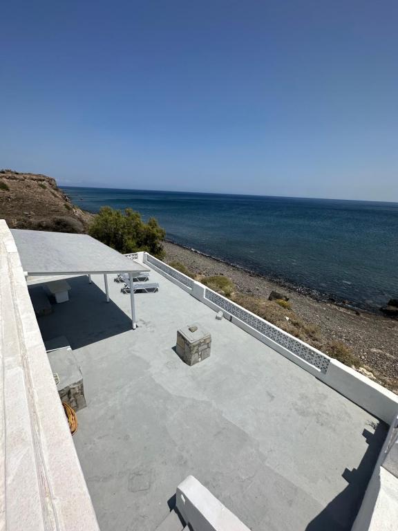 Фотография из галереи Santorini Grace Villa 3 в городе Foinikiá