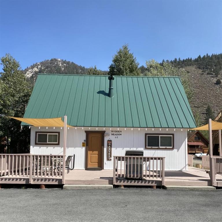 Hidden Meadow Cabin