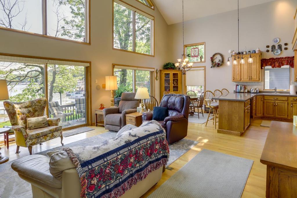 Lakefront Vandalia Home with Boat Dock and Gas Grill!, Cassopolis