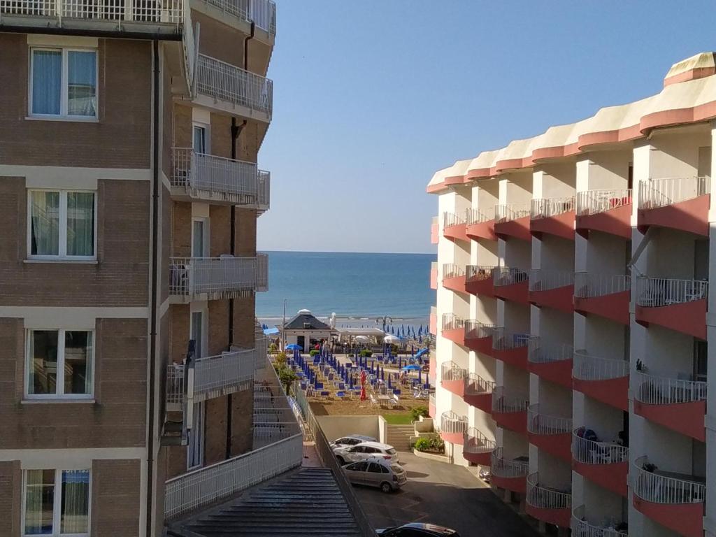 Nespecifikovaný výhled na moře nebo výhled na moře při pohledu z hotelu