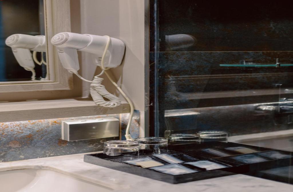 
Grand Deluxe Twin Room with Balcony
