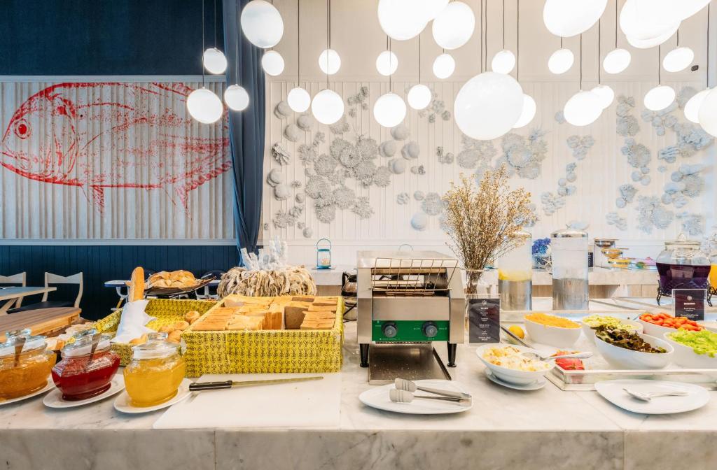 Hotel Tide Phuket Beachfront - Resim 44