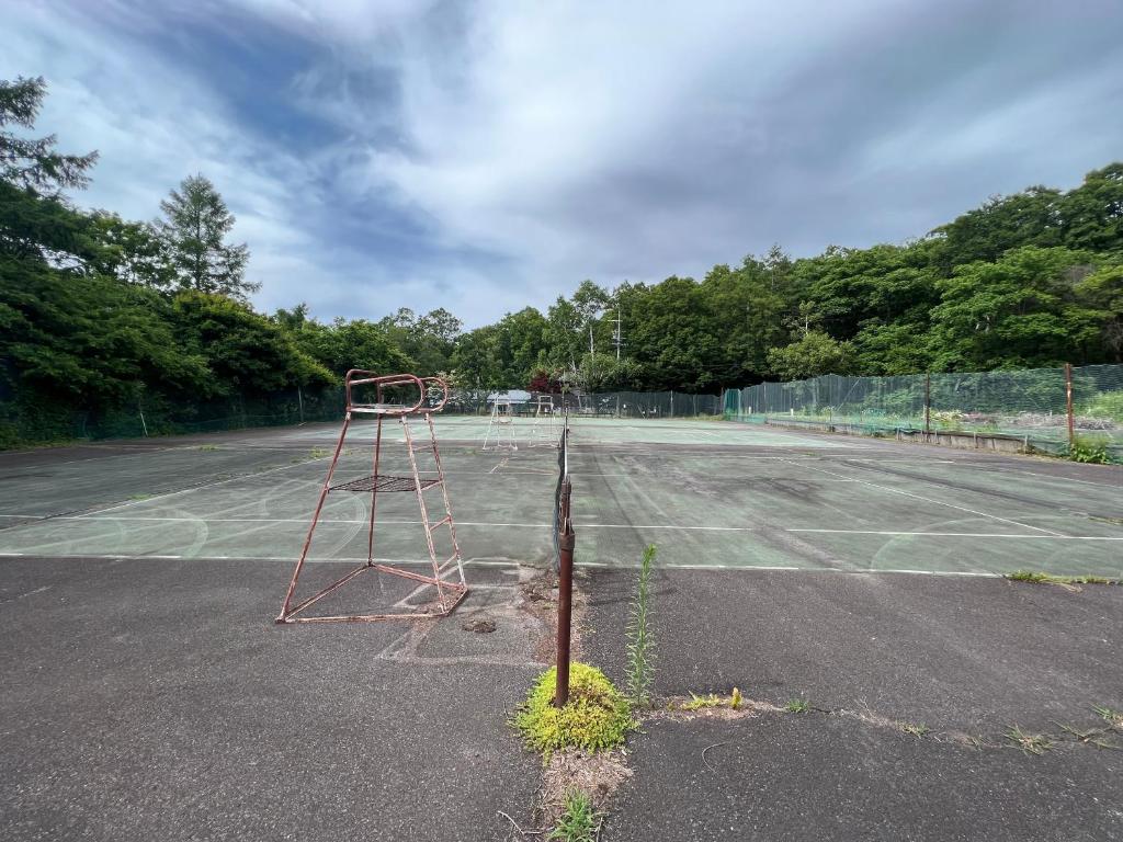 Tenis a/nebo squash v ubytování 八ヶ岳高原テラス Space Hotel the amulapo nebo okolí