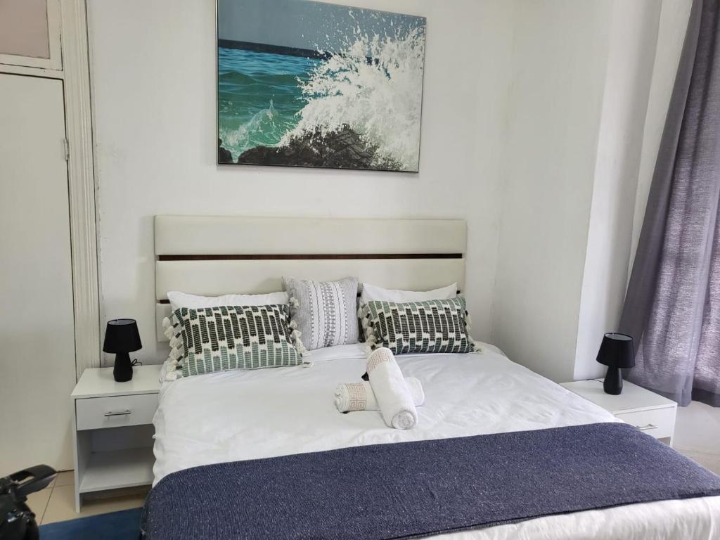 Pro Delux inn - Deluxe Double Room (2 Adults + 1 Child)