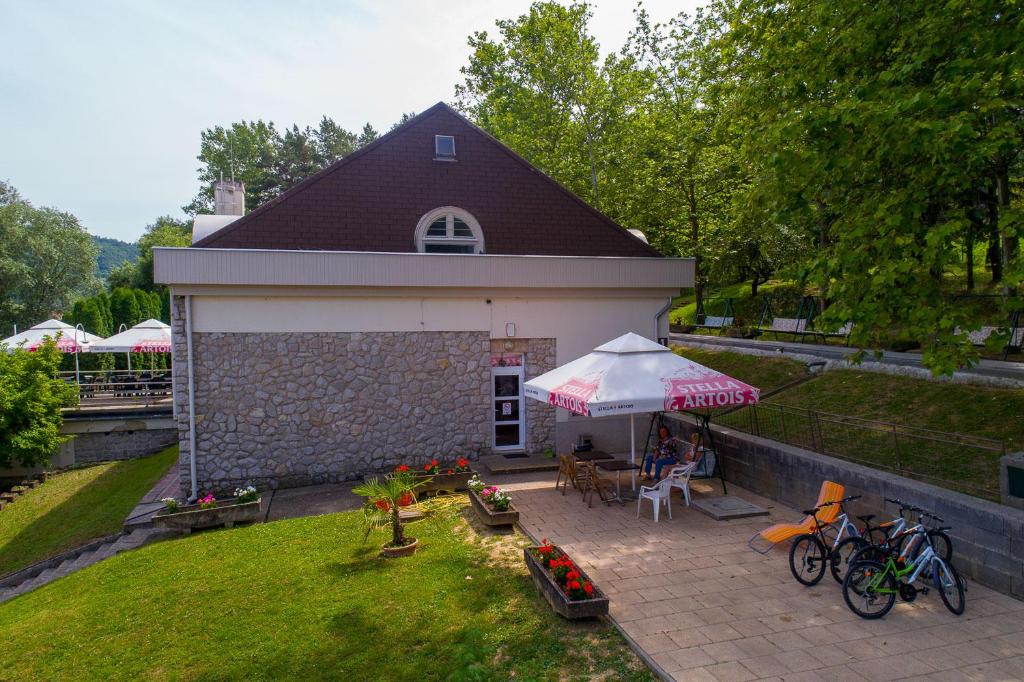 Zahrada ubytování Laterum Motel