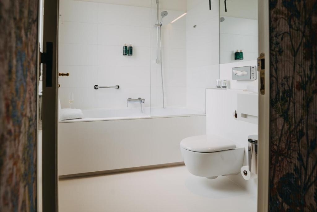Hotel Astoria Gent - Wonderful Room With Spa Bath