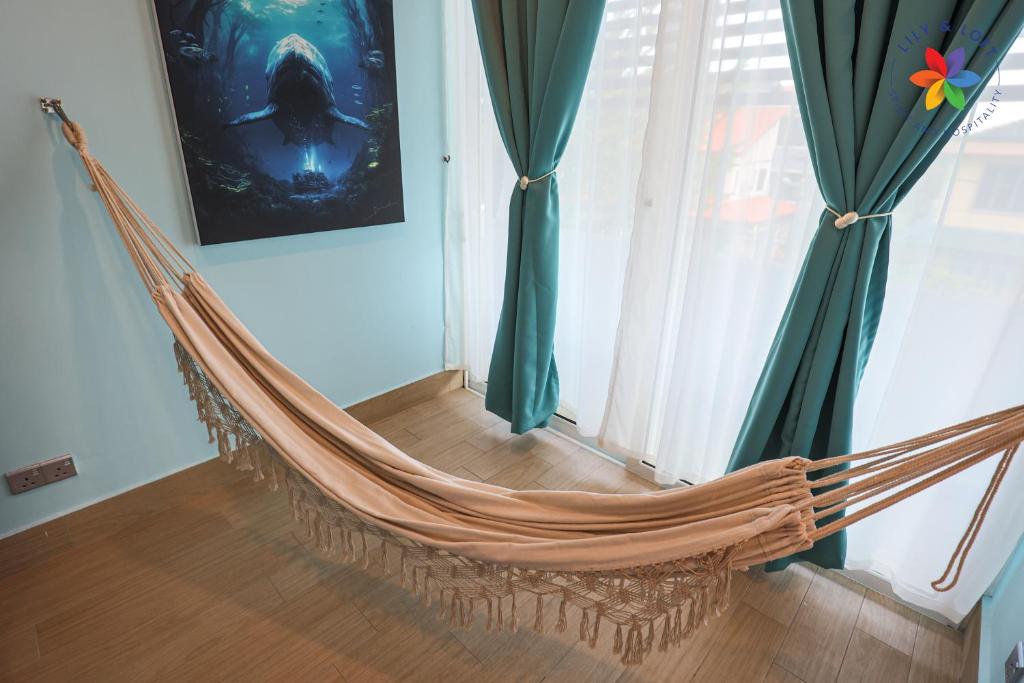 Fotografie z fotogalerie ubytování Private Studio in Bungalow by LilyandLoft v destinaci Subang Jaya