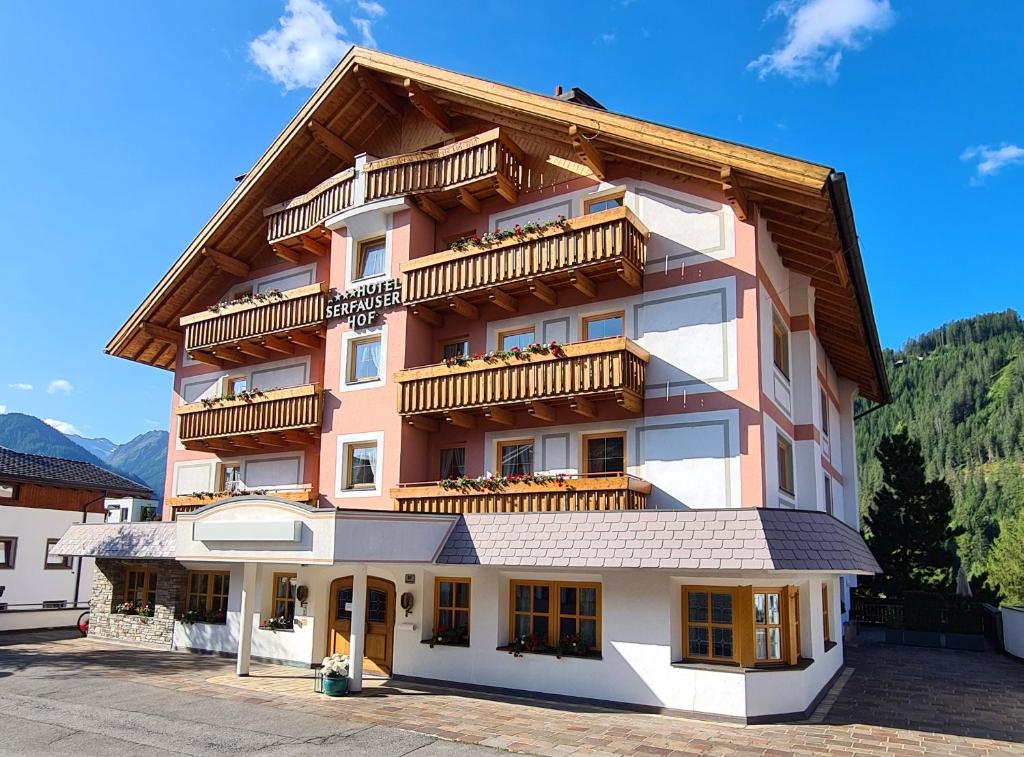Budova, kde se hotel nachází