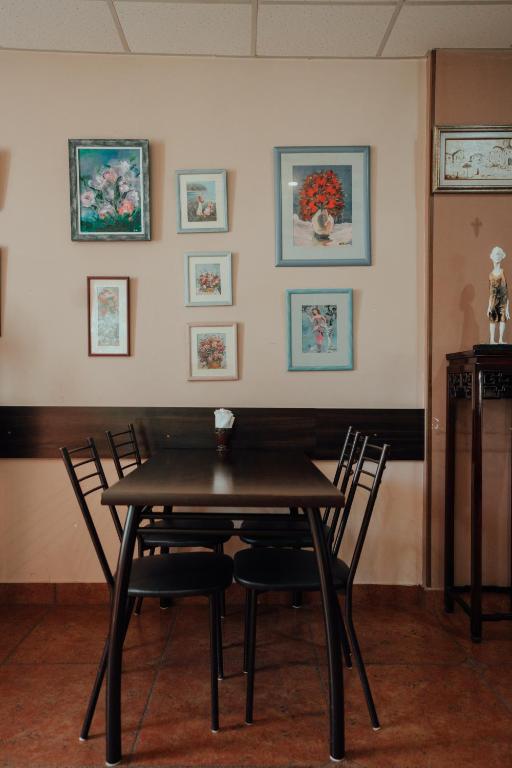 Fotografie z fotogalerie ubytování Hotel Metekhara v destinaci Ambrolauri