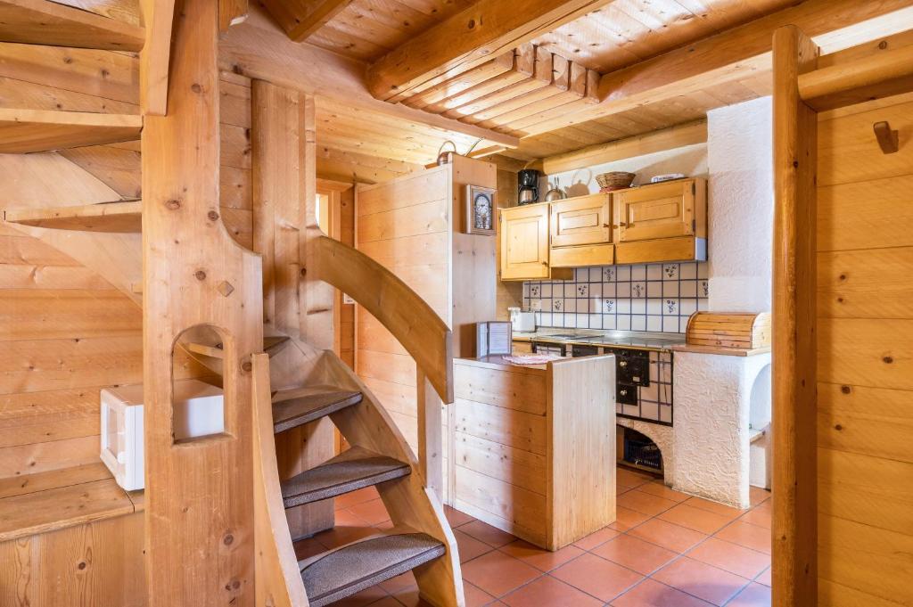 Kuchyň nebo kuchyňský kout v ubytování Baita Pecol Passo Pordoi