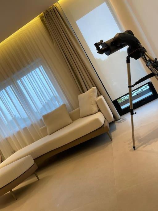 Premium Sea View Flat - Image 9
