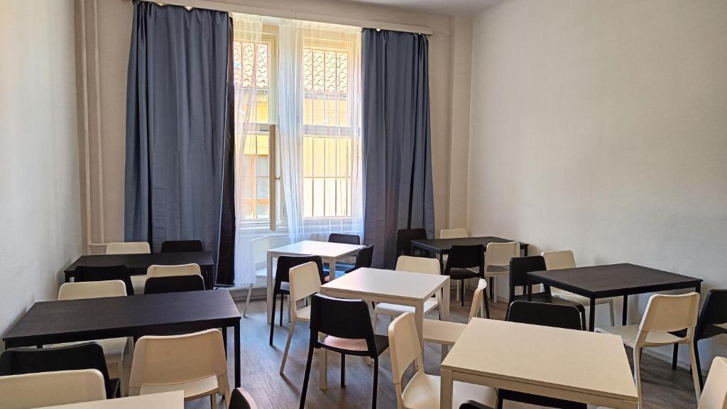 Restaurace v ubytování A Plus Hostel - Centrum