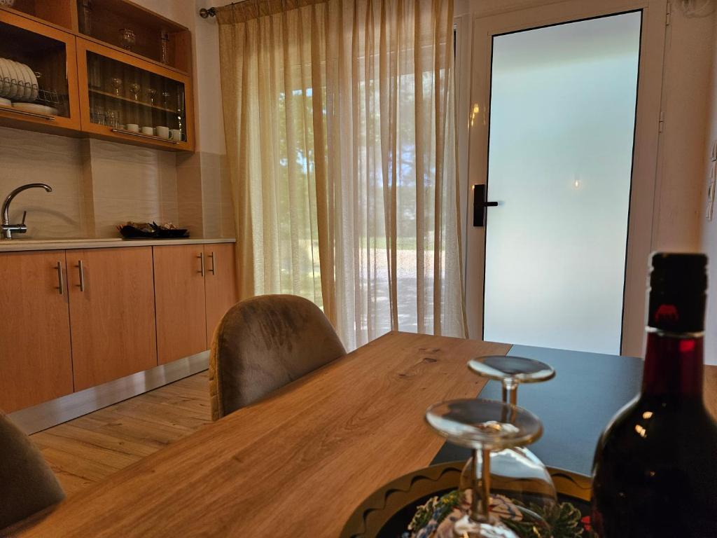 Kuchyň nebo kuchyňský kout v ubytování Honeywell Inn