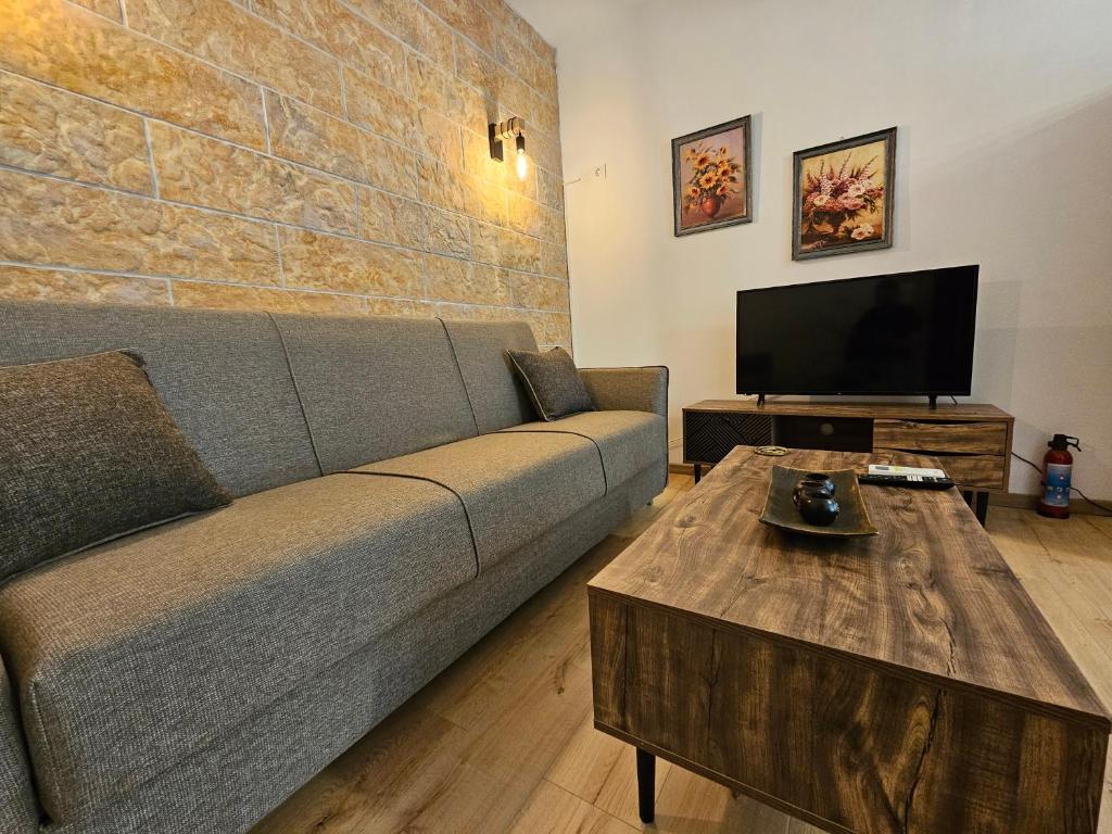 TV a/nebo společenská místnost v ubytování Honeywell Inn