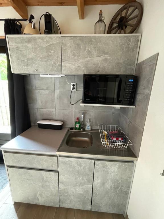 Een keuken of kitchenette bij Bed & Bike Gasthuus Texel