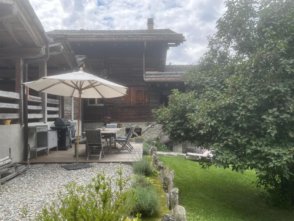 Zahrada ubytování The cosy Isba - Chambre d hôtes - Val de Bagnes - Verbier