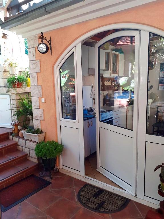 Fotografie z fotogalerie ubytování Guesthouse Gavrilović 28 A v destinaci Njivice