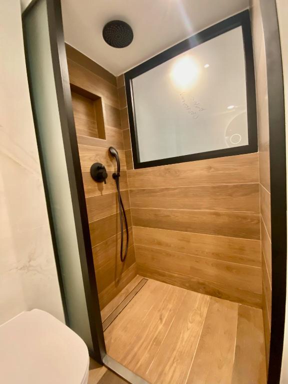 Sunshine Cozy Central Studio Basement - 12