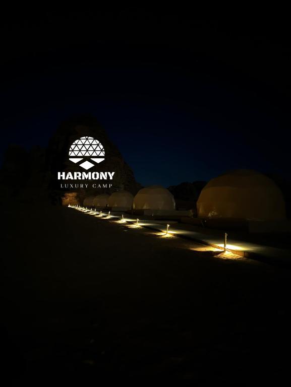 Certifikát, hodnocení, plakát nebo jiný dokument vystavený v ubytování Harmony Luxury Camp